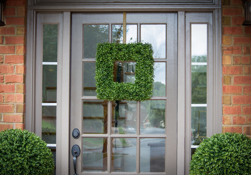Faux Boxwood Square Wreath - 18 Inch